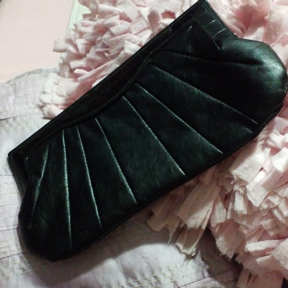 Black Clutch